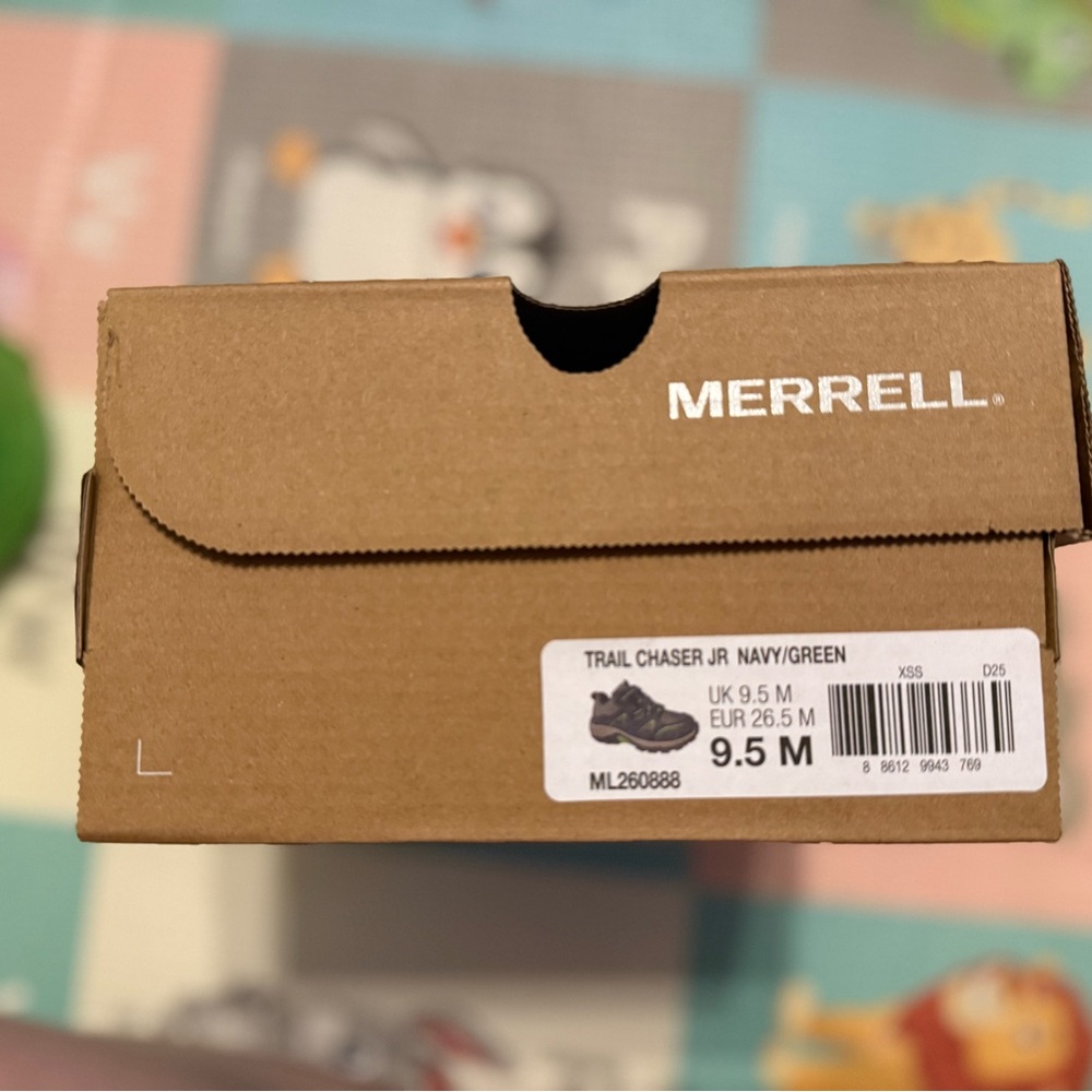 Merrell Kids' Black and Green Sneakers - Picture 4 of 5